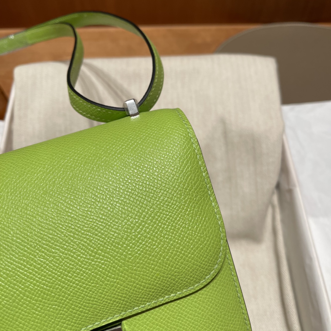 에르메스 콘스탄스18 키위그린 은장 앱송